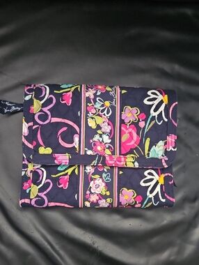 Vera Bradley Navy Floral Quilted Fold-Over Clutch Travel Organizer